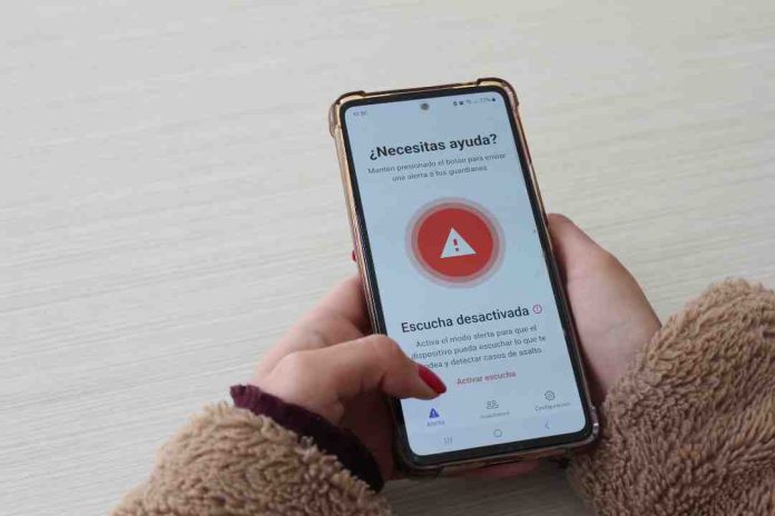 Aplicación móvil detecta riesgo de asaltos o robos mediante el análisis del entorno Aplicación móvil detecta riesgo de asaltos o robos mediante el análisis del entorno