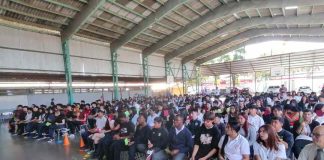 Escolares chilenos de educación media aprenden de finanzas personales para reducir la tasa de endeudamiento juvenil