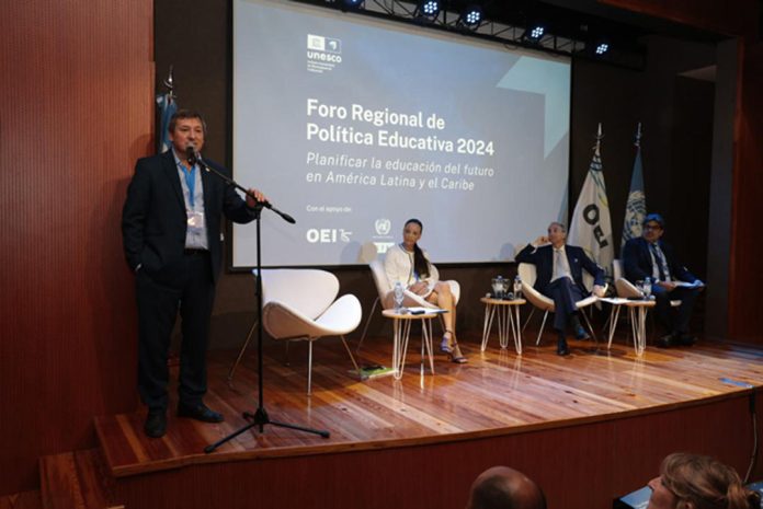 Con la presencia de Esther Kuisch Laroche, Directora de UNESCO Santiago, abrió el FORO REGIONAL DE POLÍTICA EDUCATIVA