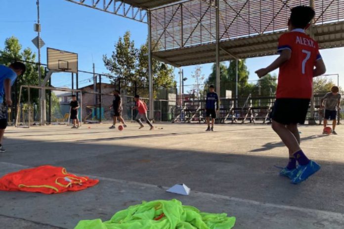 Escuela de fútbol de Puente Alto gana premio internacional de la Reale Foundation 10 mil euros