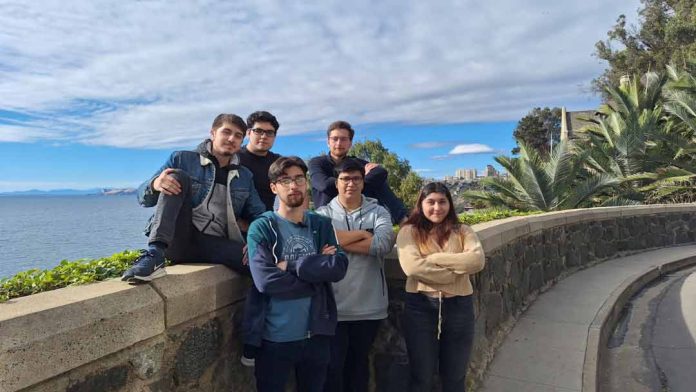 Estudiantes de la USM crean asistente virtual para mejorar la alimentación Estudiantes de la USM crean asistente virtual para mejorar la alimentación