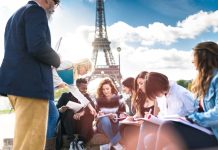 Inédita iniciativa abrirá oportunidades en países francófonos para estudiantes y profesionales chilenos Inédita iniciativa abrirá oportunidades en países francófonos para estudiantes y profesionales chileno