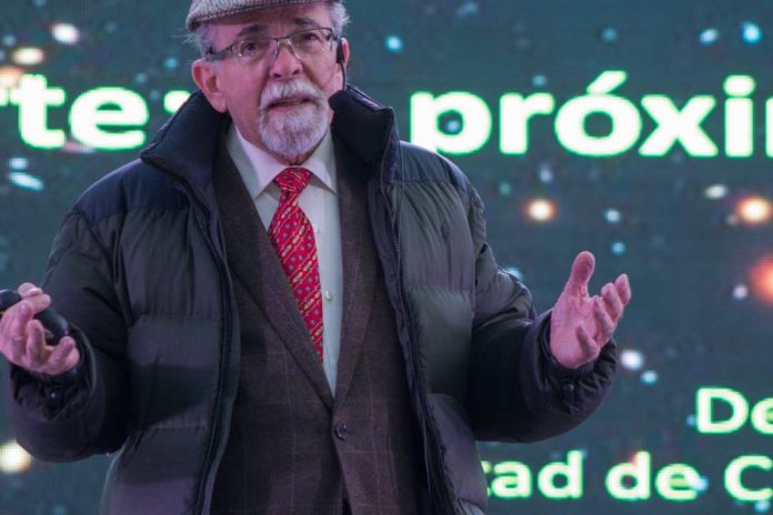 Profesor José Maza ofrecerá charla magistral sobre la luna en Talca