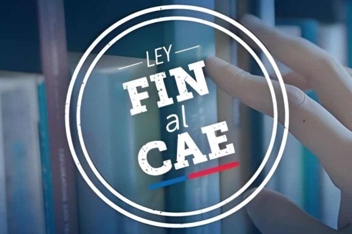 Expertos internacionales analizan el proyecto de ley que pone fin al CAE y propone un nuevo instrumento de financiamiento estudiantil de la Educación Superior (FES) Expertos internacionales analizan el proyecto de ley que pone fin al CAE y propone un nuevo instrumento de financiamiento estudiantil de la Educación Superior (FES)