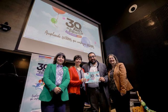 Ministerio de Educación celebró 30 años del programa Centro de Lectura y Biblioteca Escolar CRA