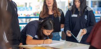 PAES 2025: Reconocer, compartir y validar las emociones que sienten los jóvenes permite enfrentar los temores y expectativas asociados a este proceso.