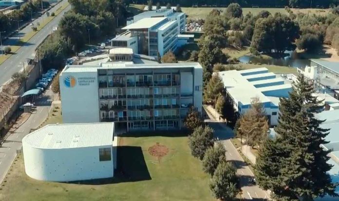 Universidad Católica de Temuco obtiene Acreditación Institucional Avanzada por un periodo de 5 años bajo nuevos estándares de la CNA Universidad Católica de Temuco obtiene Acreditación Institucional Avanzada por un periodo de 5 años bajo nuevos estándares de la CNA