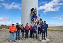 Becados de Academia H2V Magallanes visitan Bahía Laredo y Parque Eólico Cabo Negro