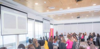 Capacitan a matronas para enfrentar crisis de natalidad en Chile Capacitan a matronas para enfrentar crisis de natalidad en Chile