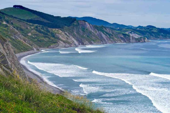 Energía renovable a partir de las olas del mar Cantábrico: el proyecto del País Vasco para 2025, energía undimotriz