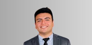 La educación es un proceso complejo que trasciende el aula, requiriendo la colaboración de docentes y profesionales no docentes para el desarrollo integral