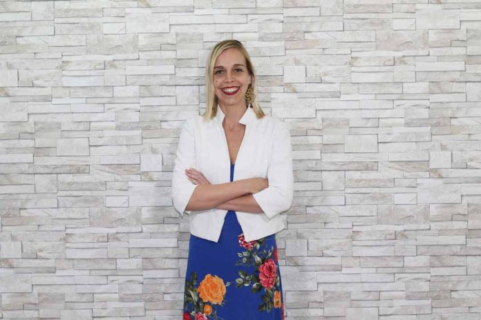 Prohibir las redes sociales