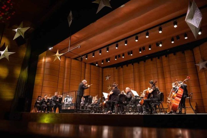 RM presenta el tradicional concierto de Navidad de la Orquesta Clásica del Maule RM presenta el tradicional concierto de Navidad de la Orquesta Clásica del Maule