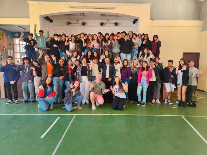 Estudiantes del Biobío aprovechan sus vacaciones para aprender inglés de manera entretenida Estudiantes del Biobío aprovechan sus vacaciones para aprender inglés de manera entretenida
