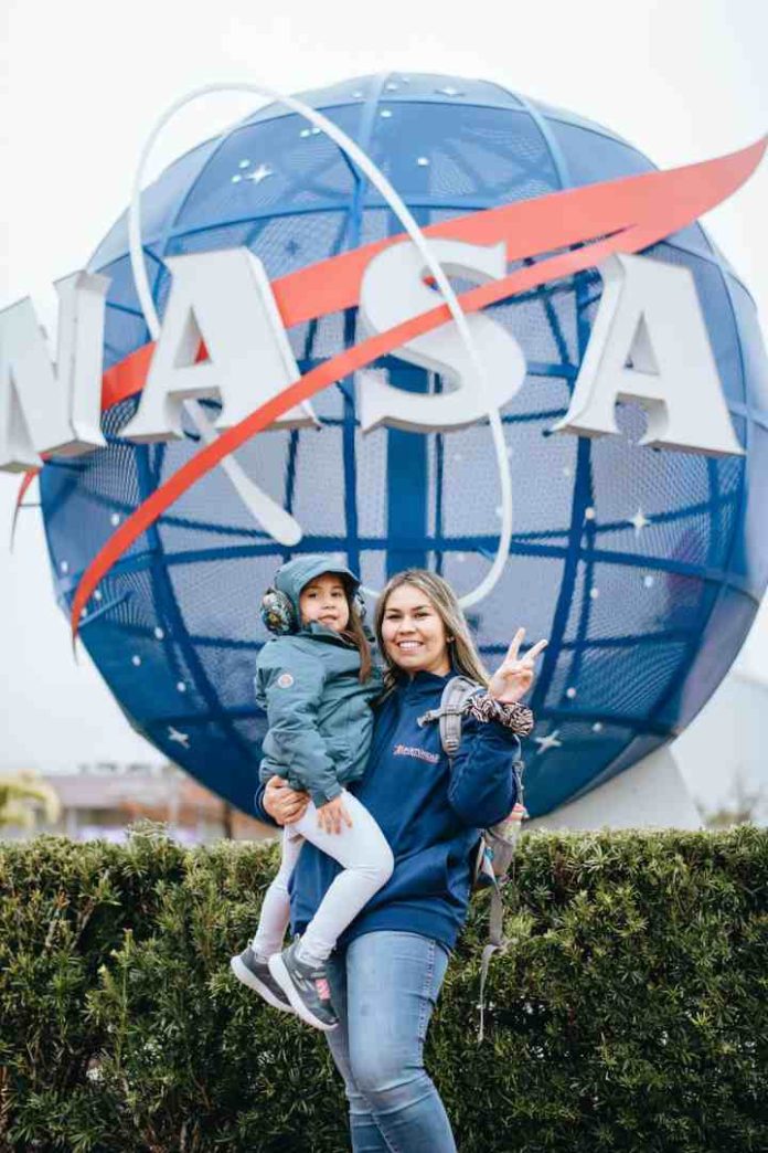 GrupoPrensaDigatal.cl ISA Niña de la región de Ñuble vivió una experiencia inolvidable en Estados Unidos al visitar la NASA