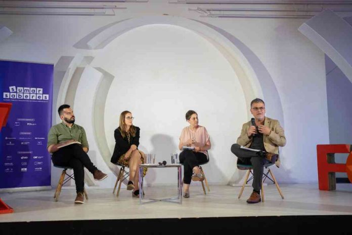 Iniciativa Sumar Saberes y la DEP realizan conversatorio sobre la importancia del uso de los datos para fortalecer los procesos en la Nueva Educación Pública