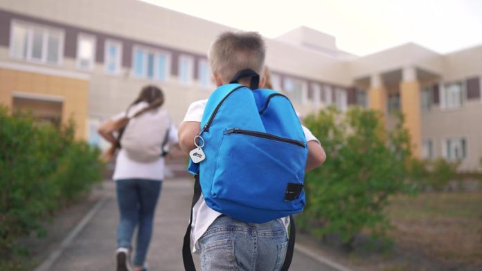 Conectividad y seguridad para cuidar a los niños en este regreso a clases