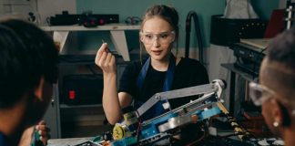 Déficit de inventoras mujeres: HUBTEC reafirma compromiso por reducir la brecha de género en patentes de invención