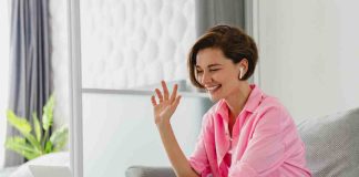 Equidad y desarrollo: el impacto del inglés en las oportunidades laborales de mujeres en Chile