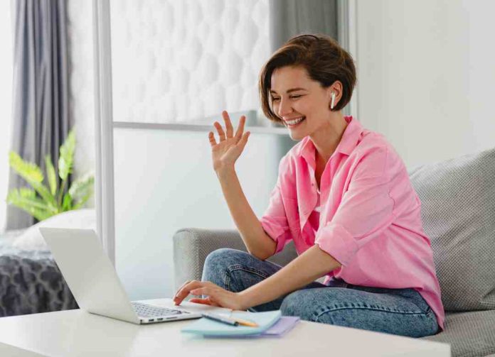 Equidad y desarrollo el impacto del inglés en las oportunidades laborales de mujeres en Chile Equidad y desarrollo: el impacto del inglés en las oportunidades laborales de mujeres en Chile