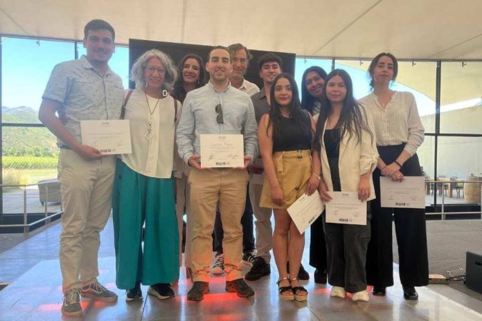Estudiante de la UTalca destacó en concurso nacional de creación de vinos VIK Wine Lab Estudiante de la UTalca destacó en concurso nacional de creación de vinos VIK Wine Lab
