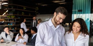 La práctica profesional: más que un primer paso en el mundo laboral La práctica profesional más que un primer paso en el mundo laboral