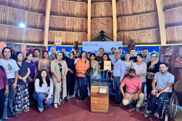 Subsecretaria de Turismo visita Ralco, el único destino chileno premiado por ONU Turismo, que reconoce a pequeñas localidades turísticas por preservar su cultura y tradiciones Subsecretaria de Turismo visita Ralco, el único destino chileno premiado por ONU Turismo, que reconoce a pequeñas localidades turísticas por preservar su cultura y tradiciones