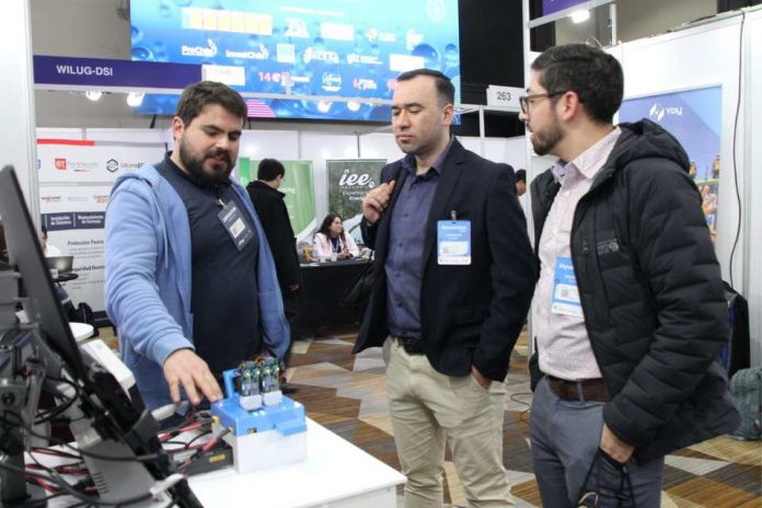 UTalca presentó sus innovaciones en importante feria de hidrógeno verde UTalca presentó sus innovaciones en importante feria de hidrógeno verde