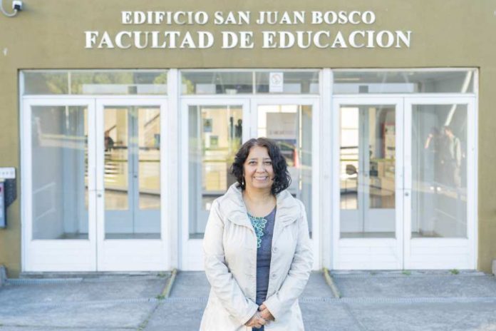 Académica UCSC integra comisión por los 80 años del Premio Nobel de Gabriela Mistral