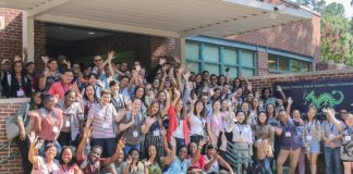 Con sueldos cercanos a 4 millones mensuales: se abre oportunidad laboral en Estados Unidos para docentes chilenos