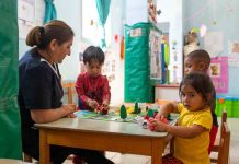 Consejos para la acogida y familiarización de niñas y niños en su ingreso a salas cuna, jardines infantiles y escuelas Consejos para la acogida y familiarización de niñas y niños en su ingreso a salas cuna, jardines infantiles y escuelas