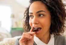 Disfrutando el momento con un snack balanceado durante el recreo: Fomentando el consumo consciente en la vuelta a clases