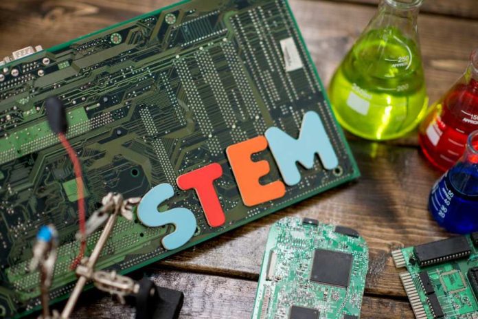 El desafío de las mujeres en STEM y su avance hacia la equidad en la ciencia El desafío de las mujeres en STEM y su avance hacia la equidad en la ciencia