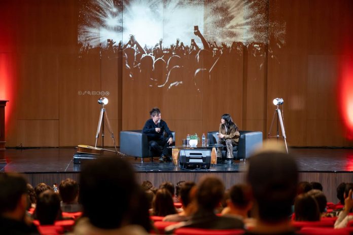 Mauricio Durán compartió su experiencia con estudiantes de la UTalca Mauricio Durán compartió su experiencia con estudiantes de la UTalca