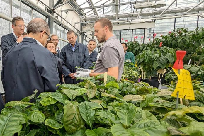Nestlé y UNESCO presentan iniciativa global para mejorar la resiliencia climática a través de los jóvenes Nestlé y UNESCO presentan iniciativa global para mejorar la resiliencia climática a través de los jóvenes