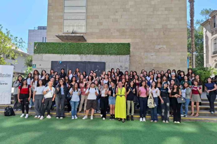 Significativo aumento en el ingreso de mujeres a las carreras de la Facultad de Ingeniería de la U. Finis Terrae este 2025 Significativo aumento en el ingreso de mujeres a las carreras de la Facultad de Ingeniería de la U. Finis Terrae este 2025
