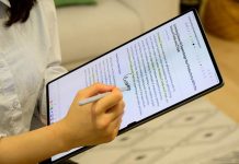 ¿Cansado de resumir? Descubre Asistente de Notas, tu nuevo aliado IA en la Galaxy Tab S10