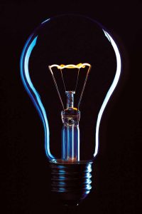 Apagar las luces no es suficiente: hábitos diarios que están aumentando tu consumo eléctrico Apagar las luces no es suficiente: hábitos diarios que están aumentando tu consumo eléctrico