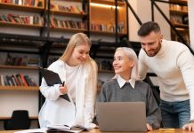 Chilenos en Harvard: el inglés como pasaporte al éxito académico internacional