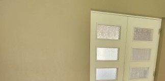 A la compra se ha realizado con tarjeta de crédito terminada en 2596