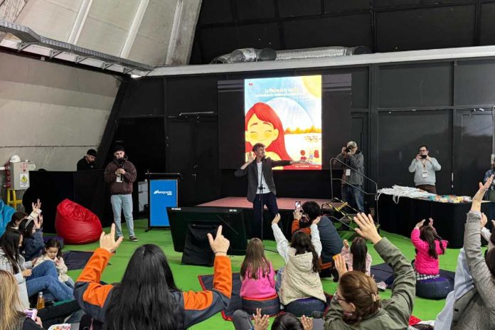 Compromiso Minero inspiró a niños y jóvenes con sus actividades en Expomin 2025 Compromiso Minero inspiró a niños y jóvenes con sus actividades en Expomin 2025