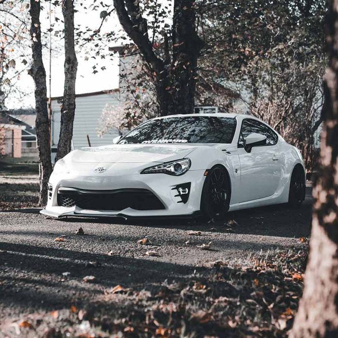 ¿Tu auto está listo para sobrevivir al otoño? Los errores que podrían costarte caro esta temporada. Consejos para cuidar el auto durante el otoño _AUTOPLANET