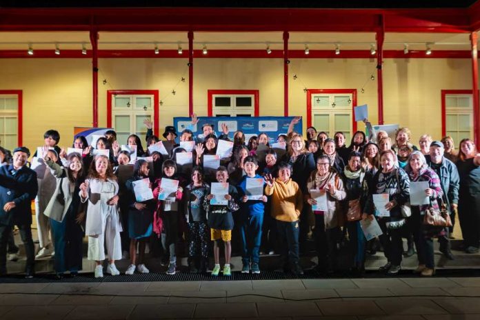 Escuela de Teatro Entregan 60 becas y amplían alcance con nuevo grupo para adultos mayores Escuela de Teatro: Entregan 60 becas y amplían alcance con nuevo grupo para adultos mayores