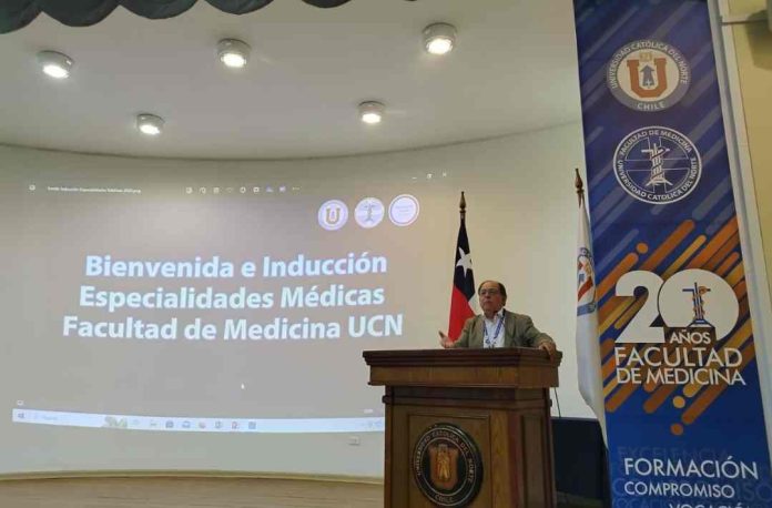 Especialidades médicas UCN recibe a nueva generación de 40 profesionales Especialidades médicas UCN recibe a nueva generación de 40 profesionales
