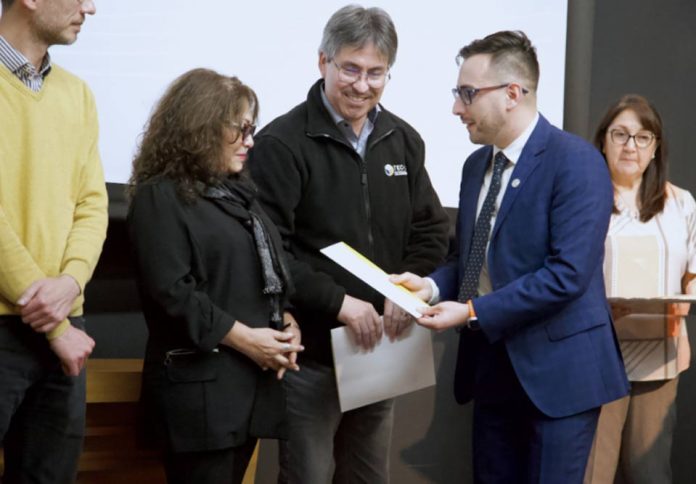 Más de 100 académicos UCT son certificados en docencia frente a nuevos desafíos de la educación superior Más de 100 académicos UCT son certificados en docencia frente a nuevos desafíos de la educación superior