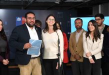 Ministerio de Educación recibe informe de recomendaciones de la Mesa Técnica del Sistema de Admisión Escolar (SAE) Ministerio de Educación recibe informe de recomendaciones de la Mesa Técnica del Sistema de Admisión Escolar (SAE)