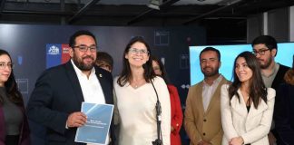 Ministerio de Educación recibe informe de recomendaciones de la Mesa Técnica del Sistema de Admisión Escolar (SAE)