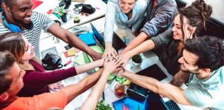 Fomentar conexiones en el trabajo: El nuevo diferenciador clave para atraer talento