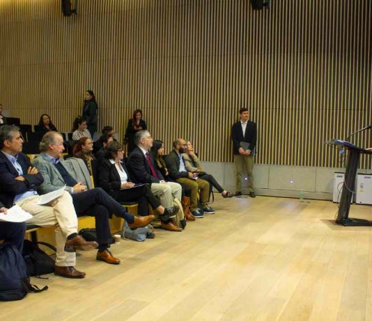 Seminario internacional aborda desafíos futuros para la educación superior y su sistema de financiamiento  