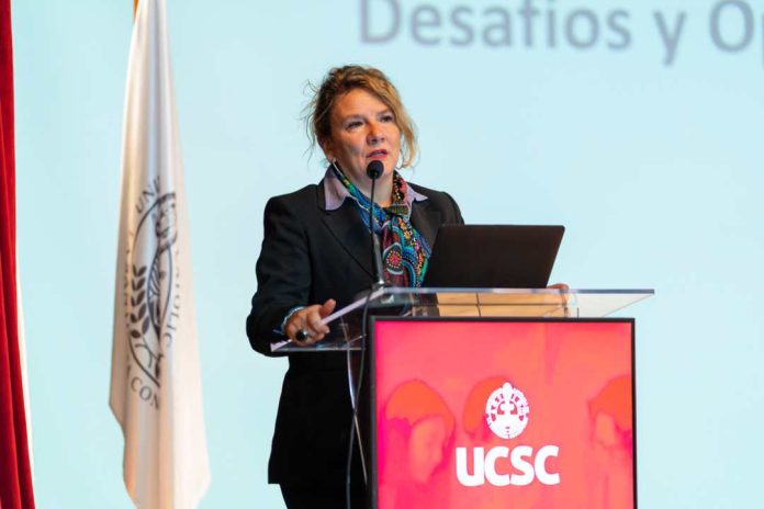 UCSC reflexiona sobre liderazgo femenino en el inicio del año académico 2025 UCSC reflexiona sobre liderazgo femenino en el inicio del año académico 2025